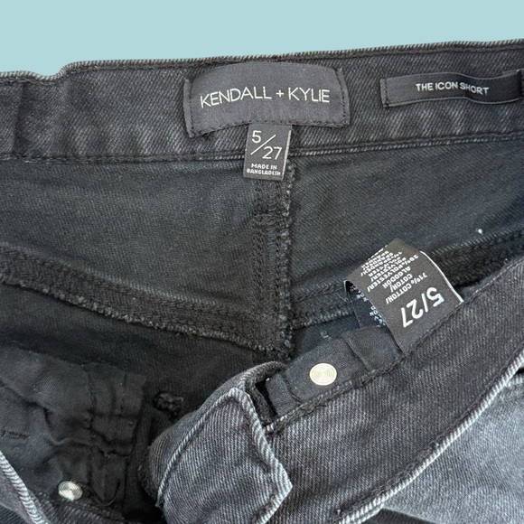 Kendall & Kylie Dark Denim Frayed Shorts - Picture 4 of 4